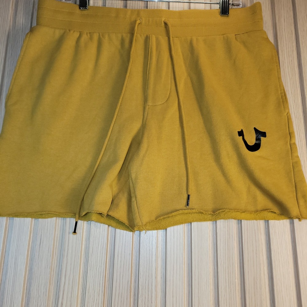 True Religion Mens Mustard Yellow Fleece Sweat Shorts Horseshoe Logo Size L